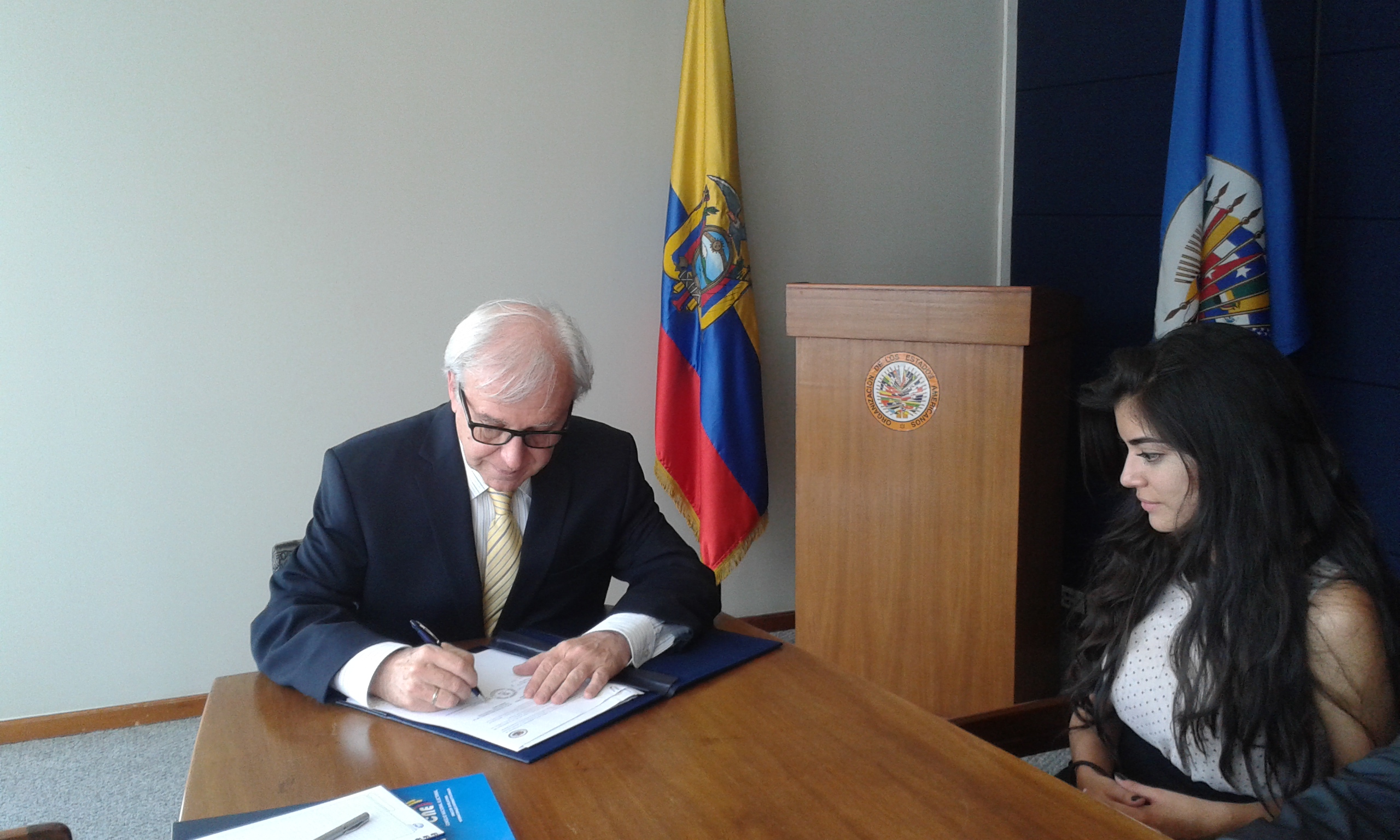 Acuerdo de Cooperación entre la SG de la OEA y el CNE(21 de julio de 2015)